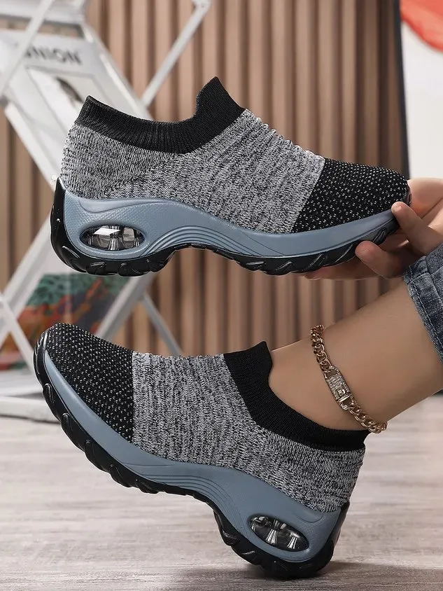 Sports Color Block Breathable Slip On Block Heel Fly Woven Shoes