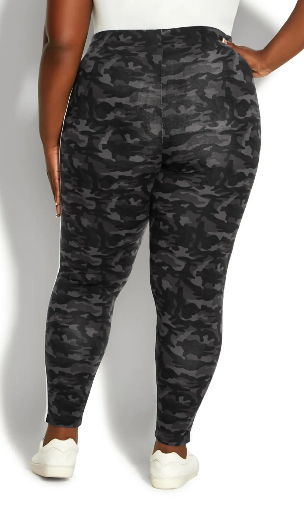 Evans Black 2 Stripe Print Legging