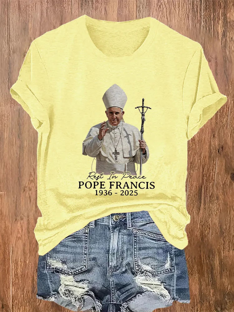 Women's Rest In Peace 1936-2025 Round Neck Short Sleeves Pure Cotton T-Shirt