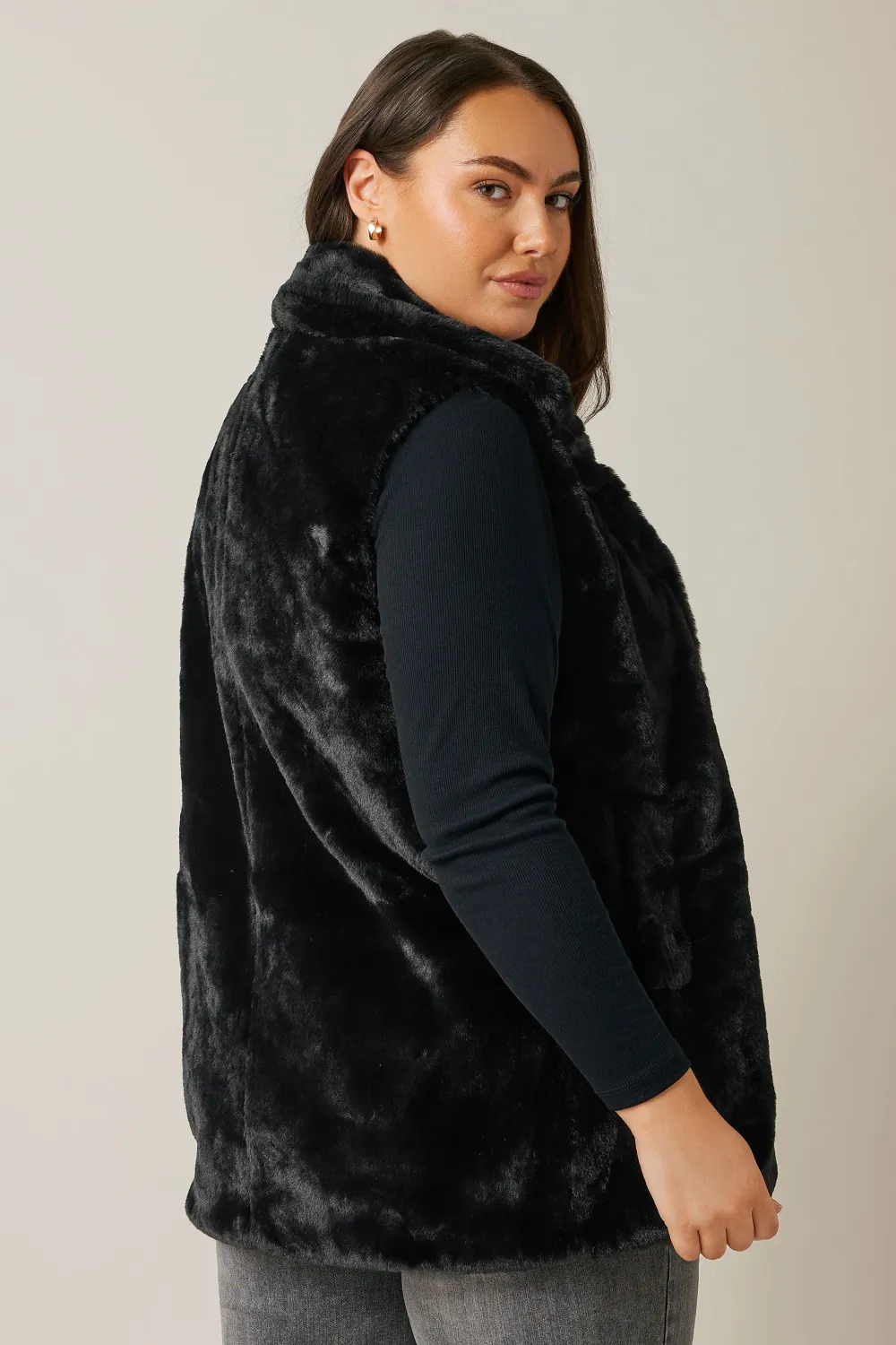 Evans Black Faux Fur Open Collar Gilet