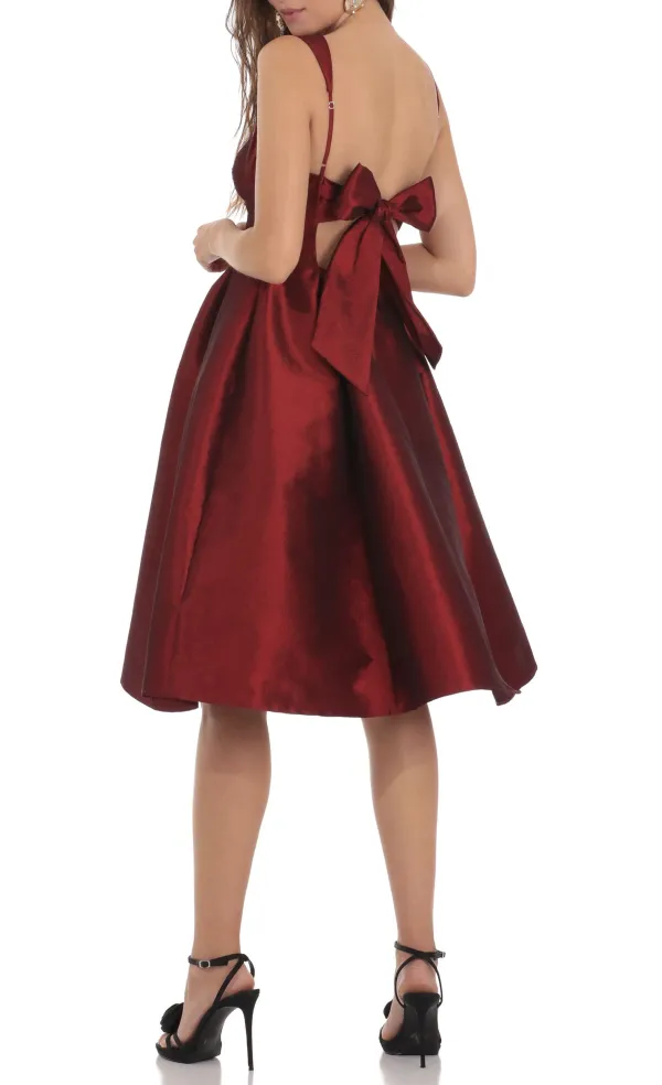 Square Neck Flare Midi Dress in Maroon