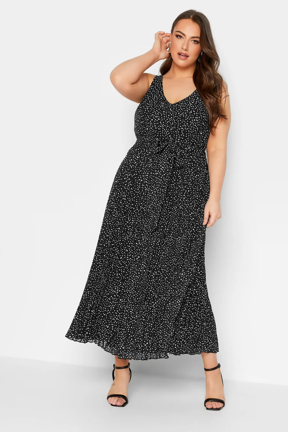 YOURS LONDON Curve Black Spot Print Pleated Maxi Dress
