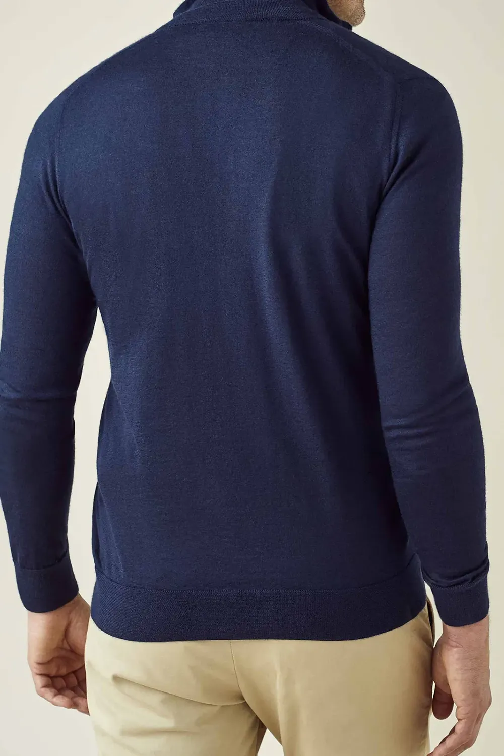 Fitted Yet Comfortable Cardigan