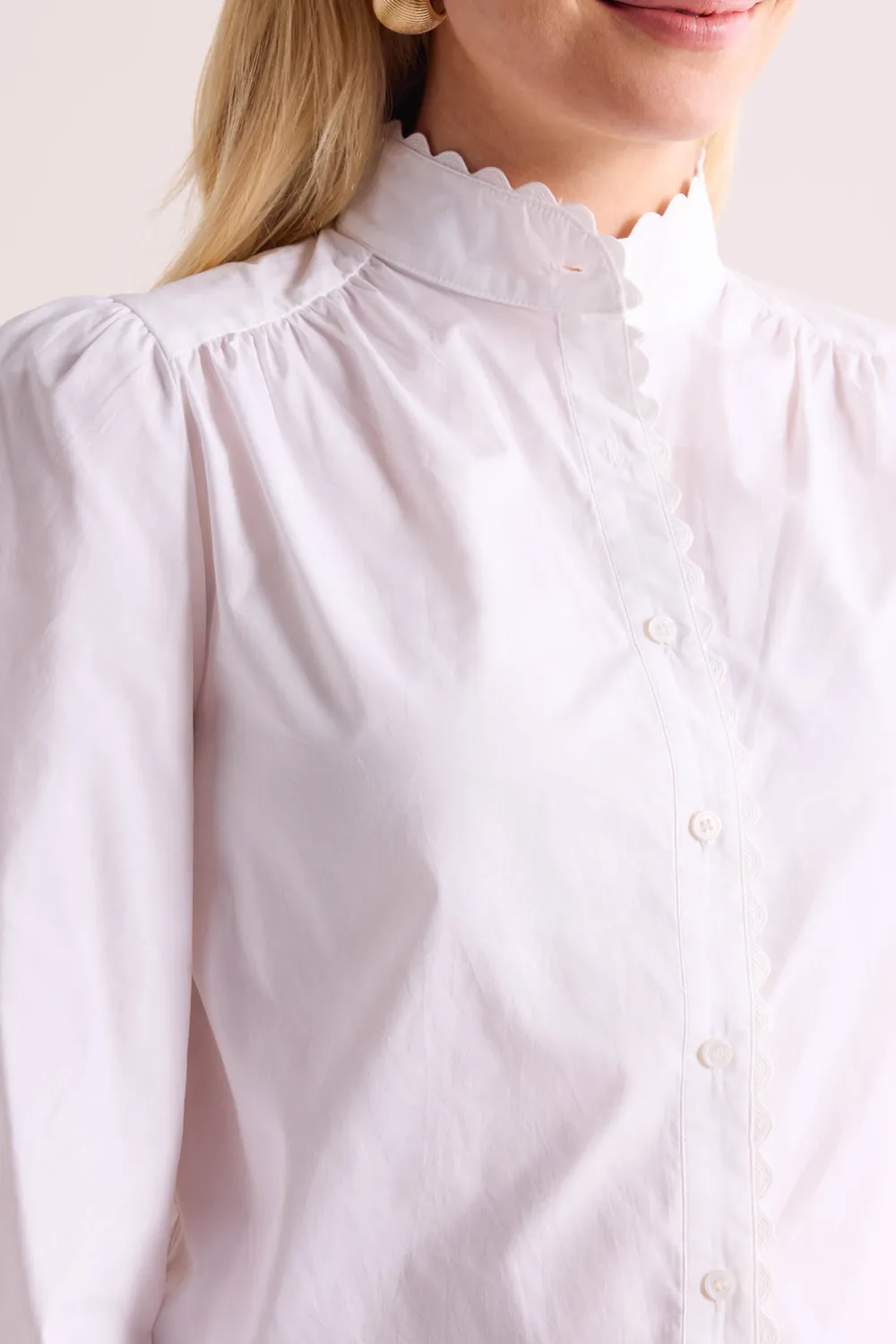 White Scallop Collar Long Sleeve Button-Front Blouse