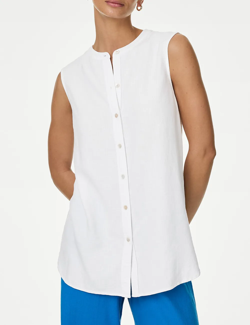 White Sleeveless Sleeveless Shirt