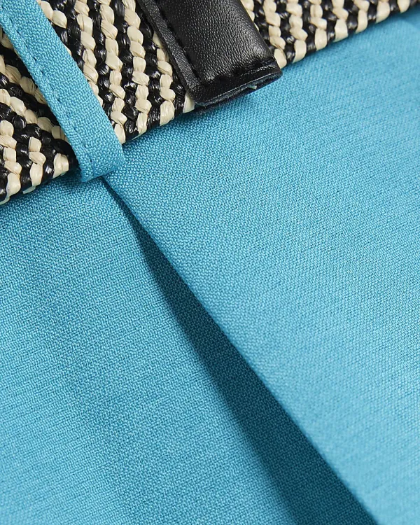 Ladies Simple And Stylish Shorts