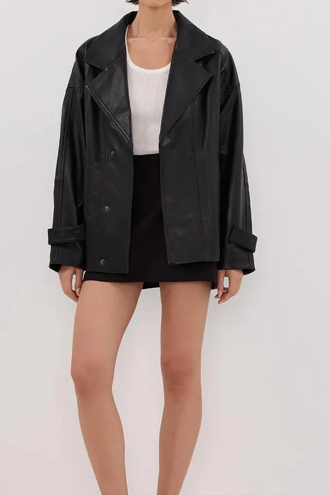 BLACK LEATHER JACKET