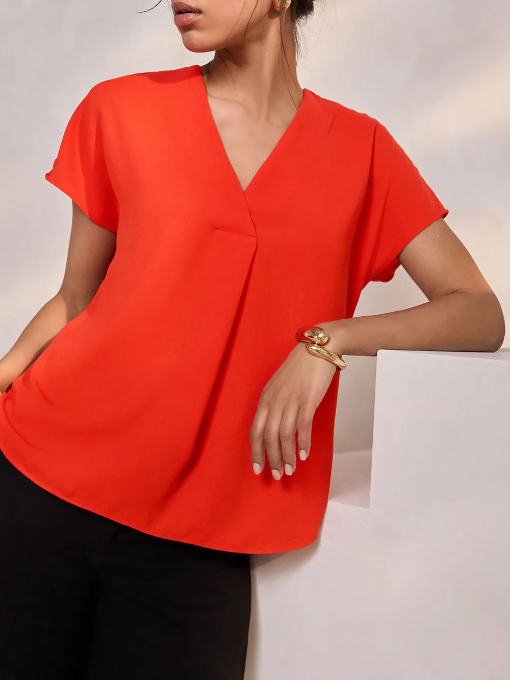 Loose Fit Short Sleeve High Collar V-Neck Shirt