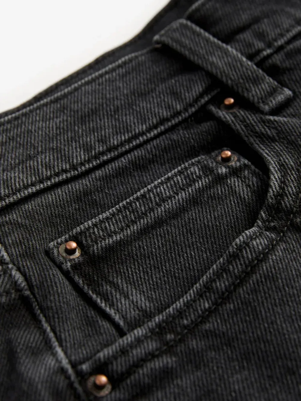 Classic Retro Slim-Fit Denim Shorts