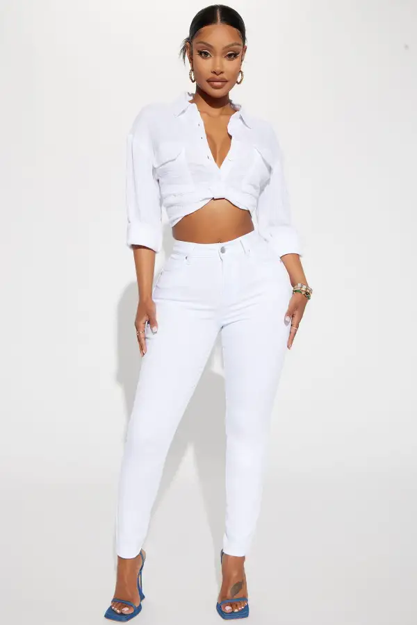 Deja Twist Front Cropped Gauze Shirt - White