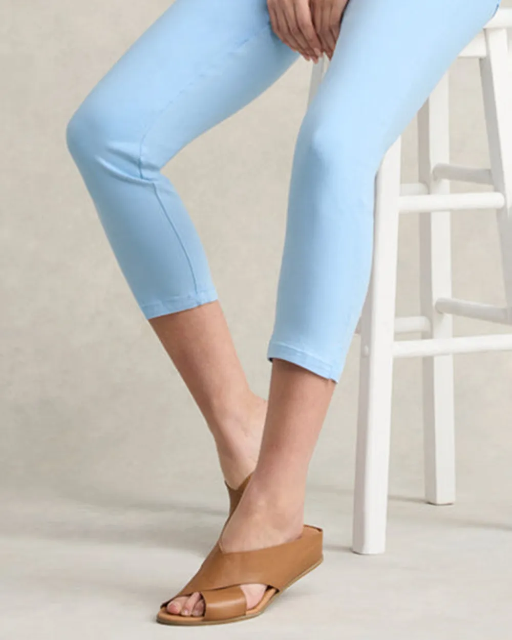 Mid Waist Ankle Length Jeans