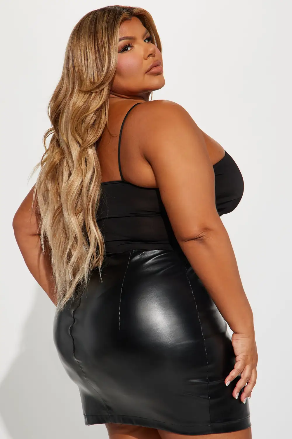 Ria Rosette Halter Top - Black