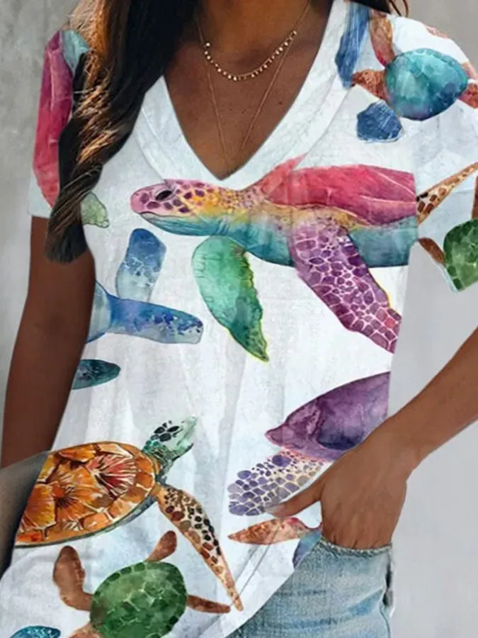 V-Neck Sea Turtle Print T-Shirt