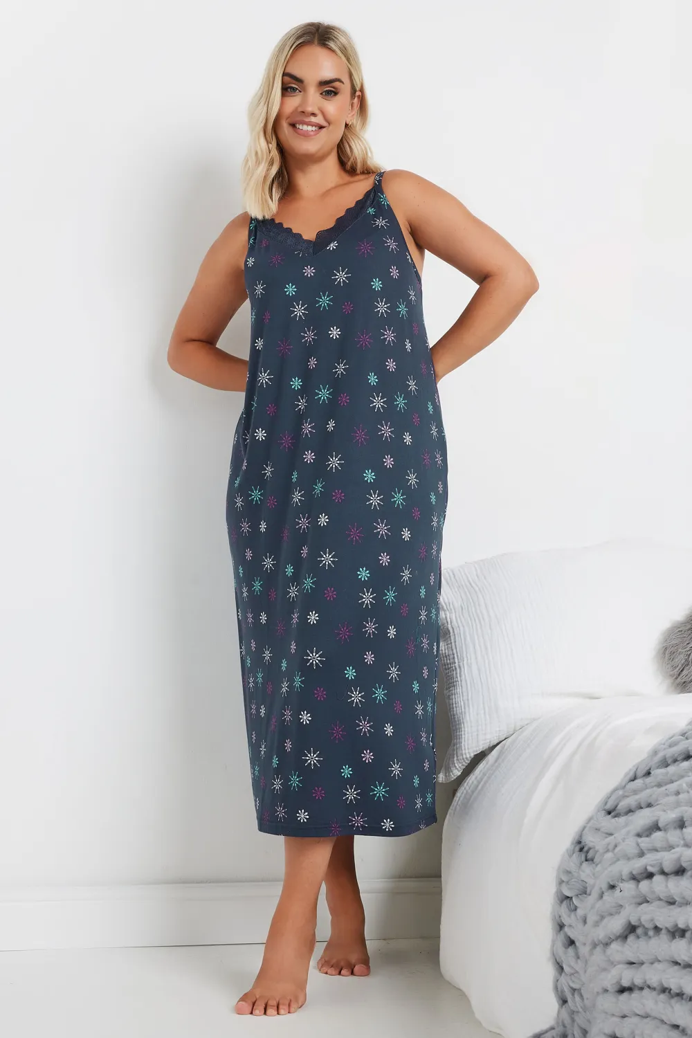 YOURS Curve Blue Snowflake Print Soft Touch Midaxi Chemise