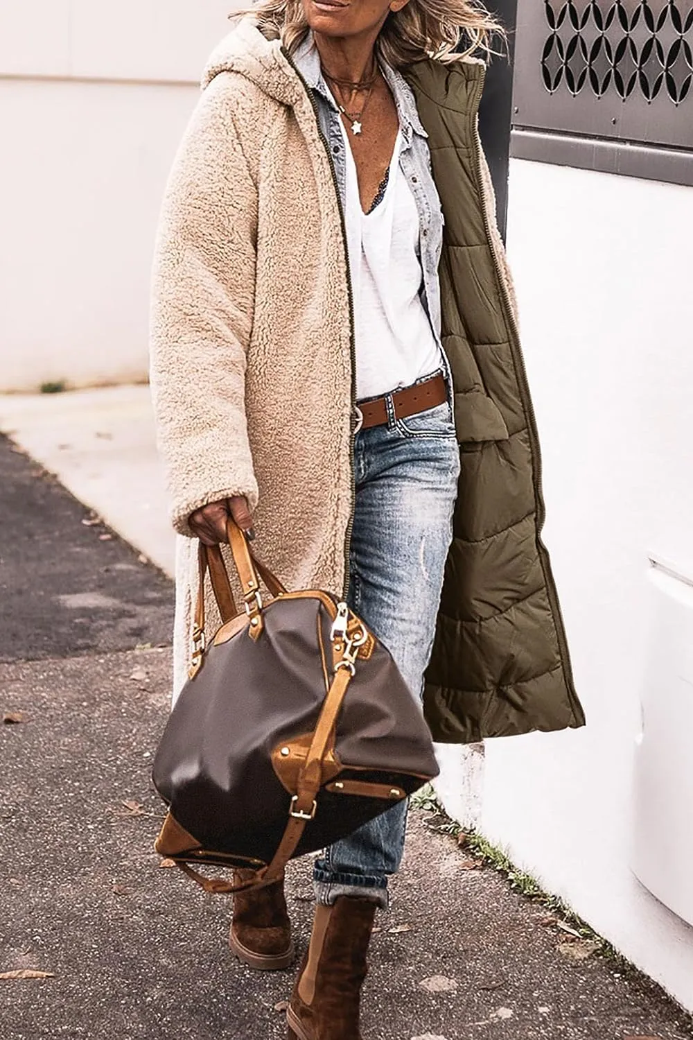 Women's 2023 Warm Winter Coats Reversible Sherpa Fleece Long Hooded Puffer Jackets Outerwear