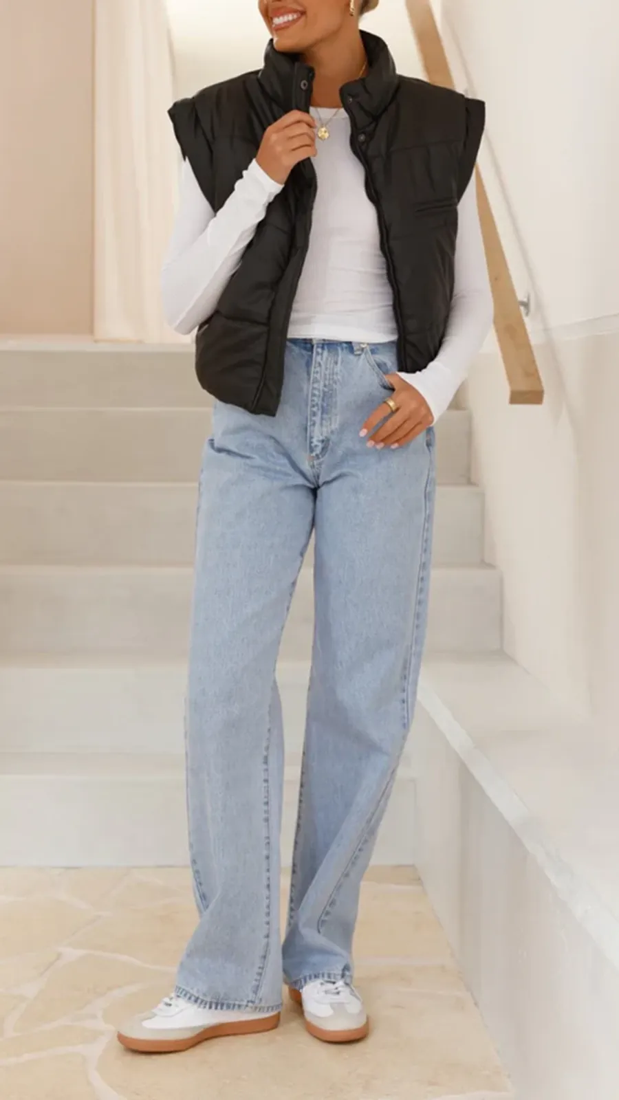 Cropped Puffer Vest - Black