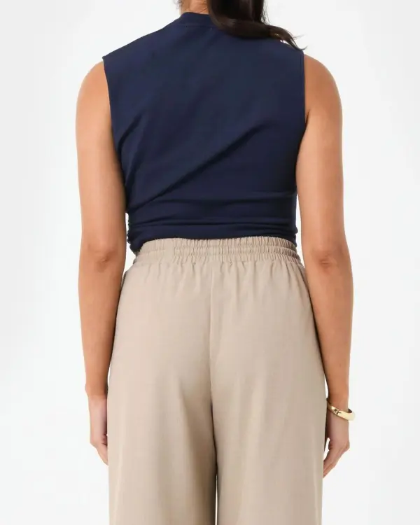 Side Ruching Details Ruched Top