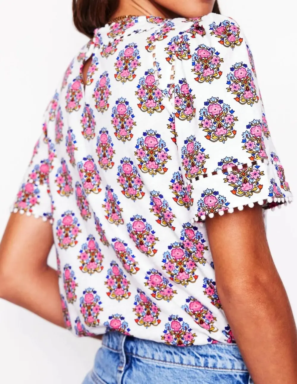 IvoryTrim Detail Top