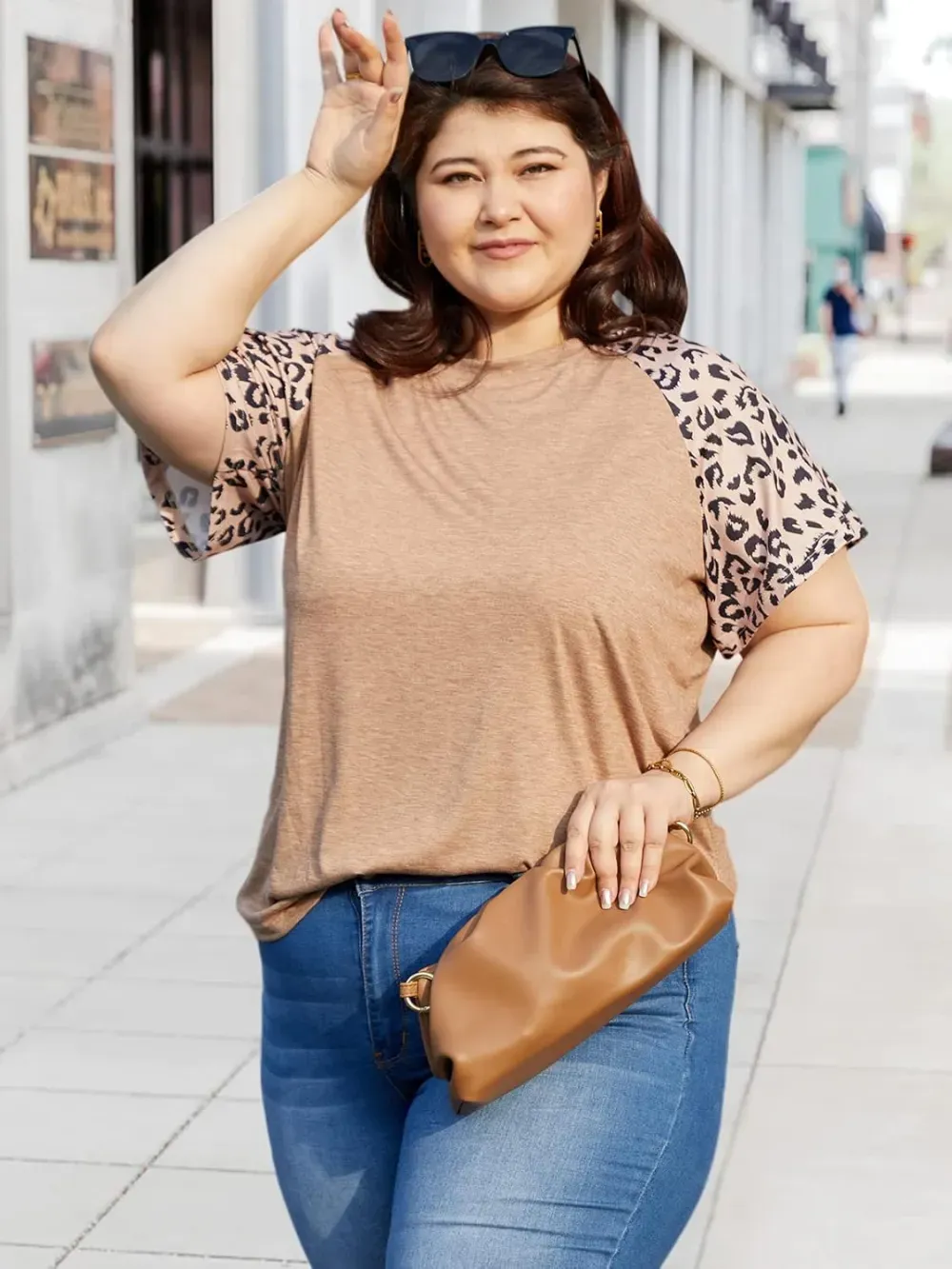 HDLTE Womens Plus Size Tops Floral Bell Sleeves Blouses Summer Crewneck Tunic Loose Casual T Shirts