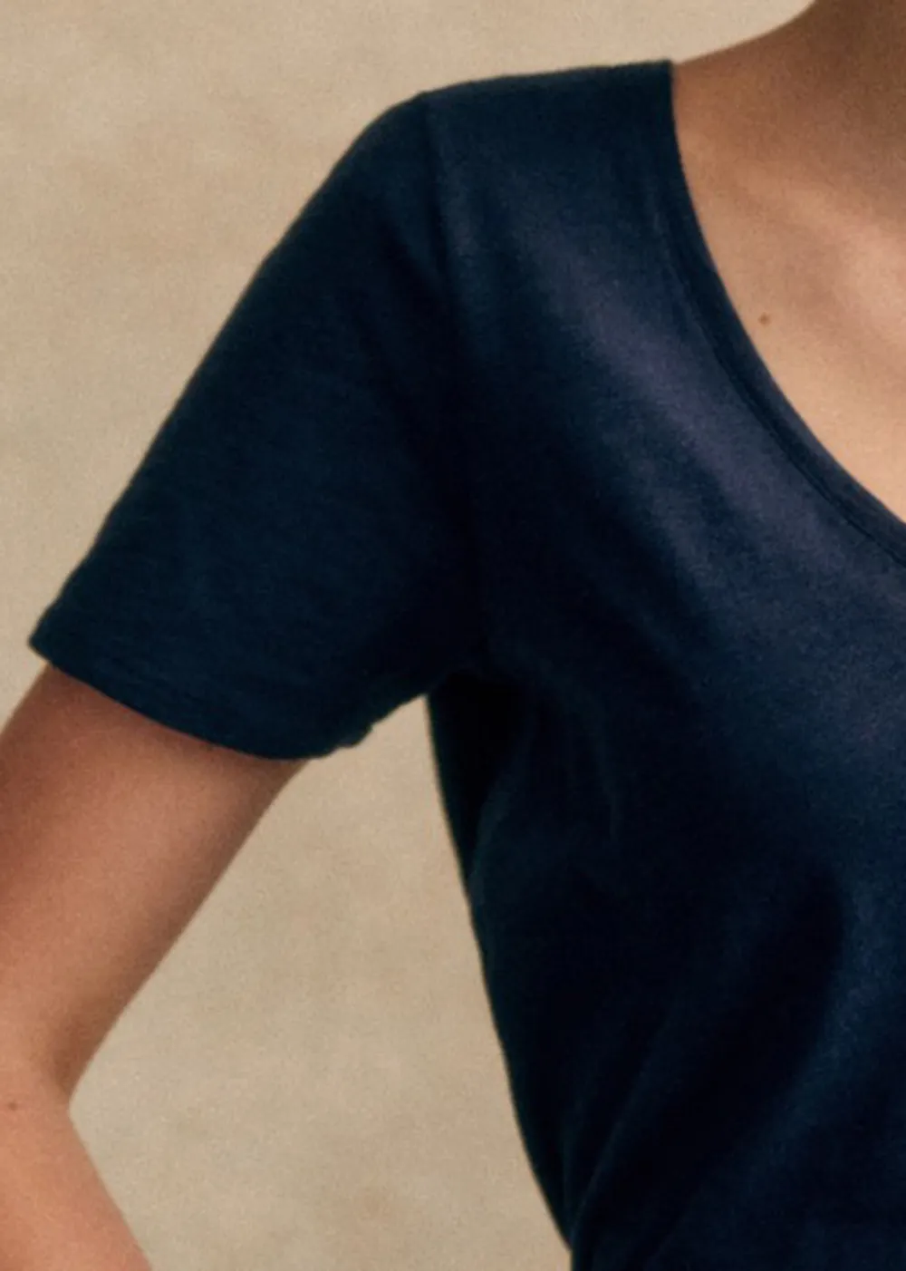 Short Cotton Solid Color V-neck T-shirt