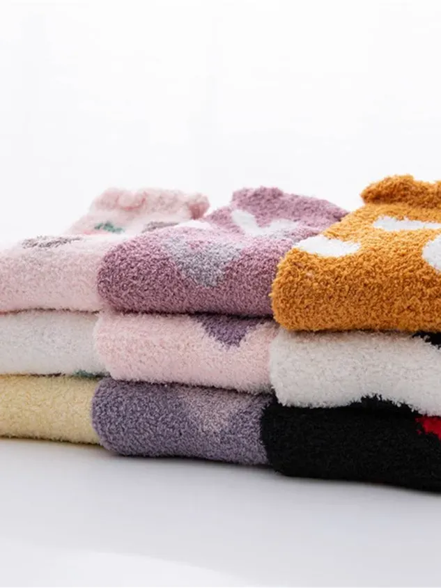 Polka-dot Bear Heart-shaped Graphics Warm Plus Velvet Coral Fleece Floor Socks