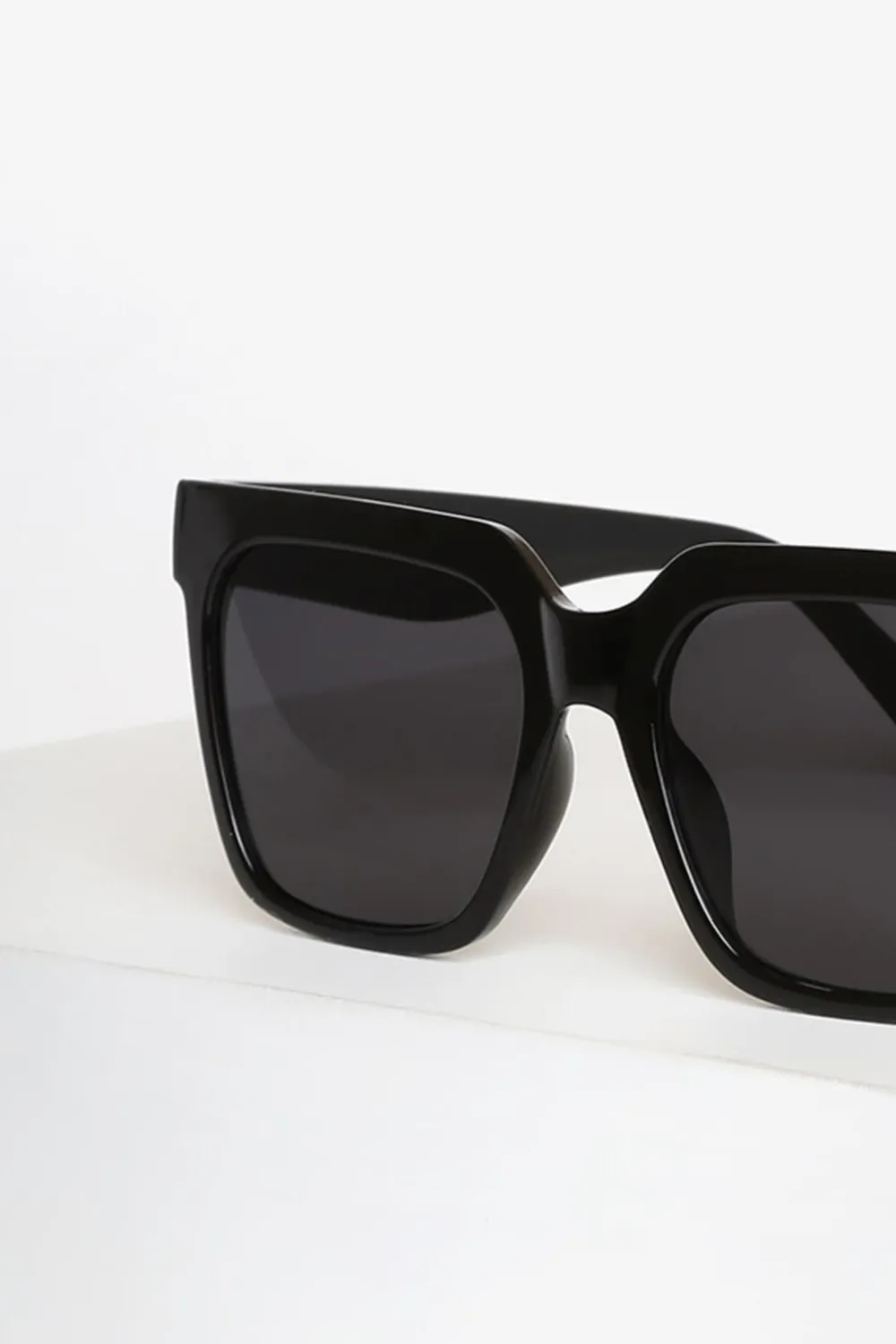 Classic All-Match Black Women's Sunglasses