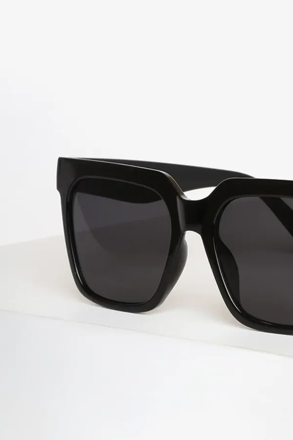 Classic All-Match Black Women's Sunglasses