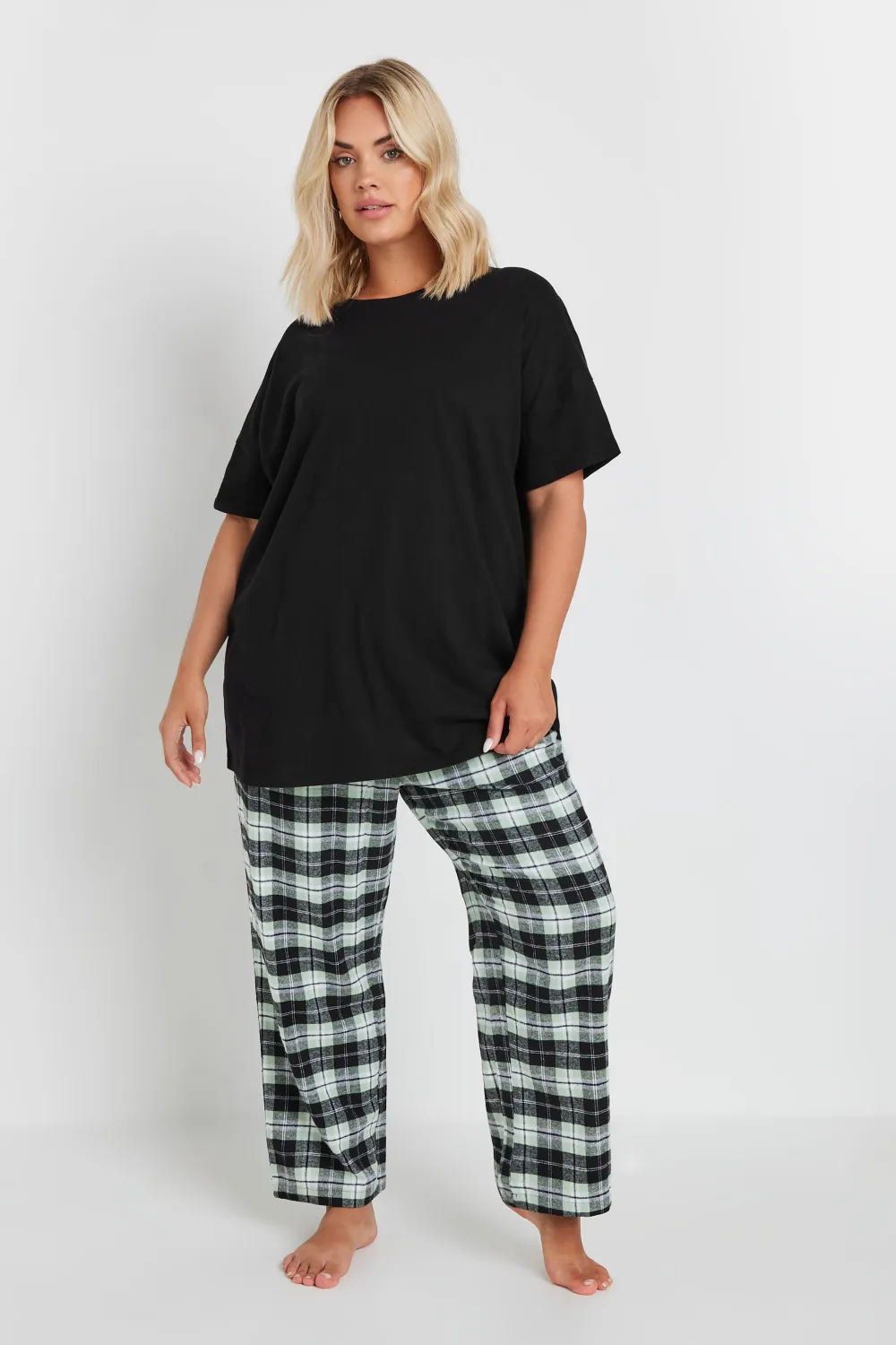 YOURS Curve Black & Green Woven Check Print Pyjama Set