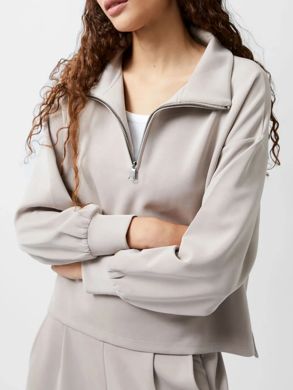 Basic Zip-Neck Sweatshirt With A Lazy Feel