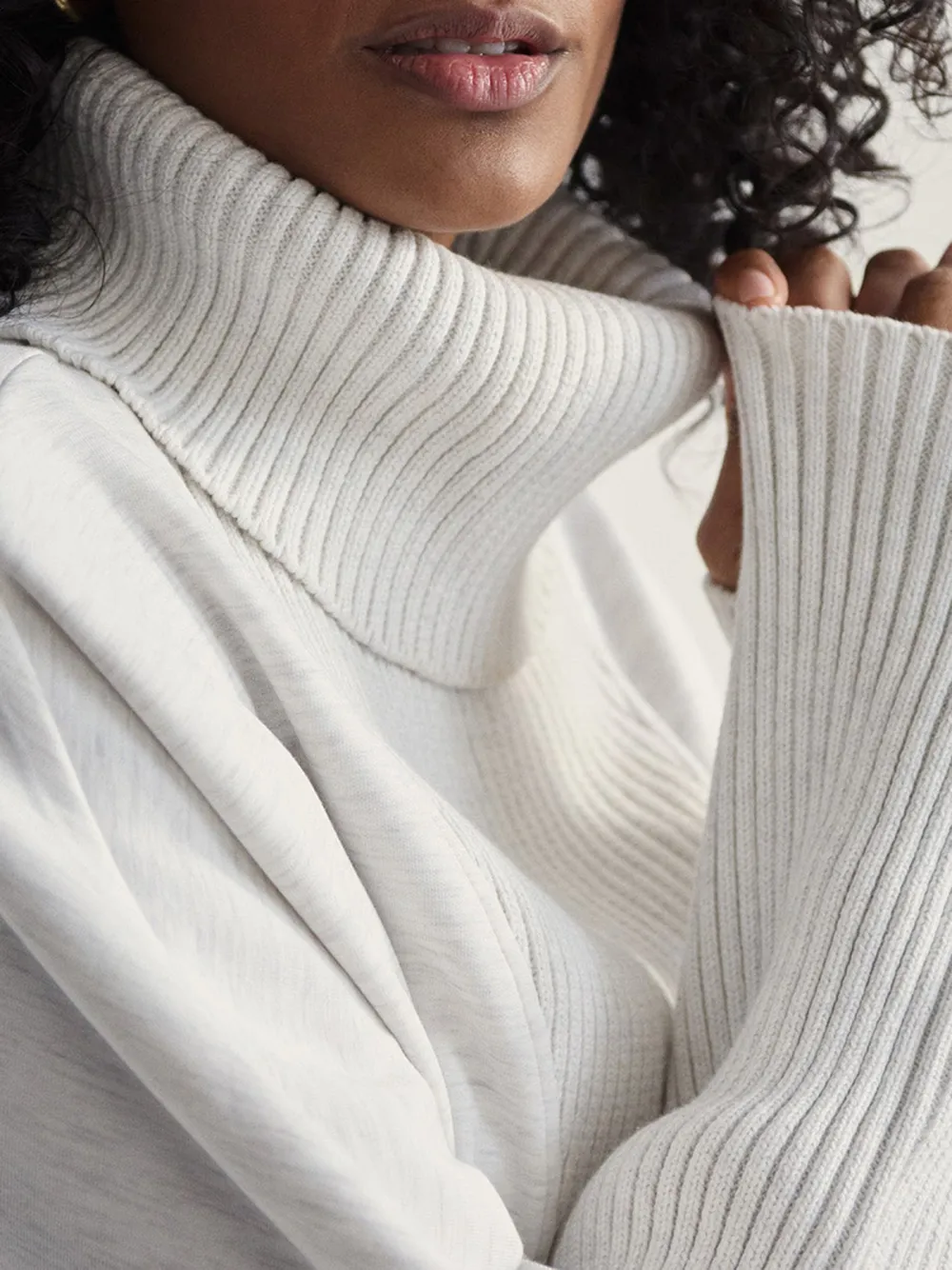 Chic Turtleneck Drawstring-Waist Sweatshirt