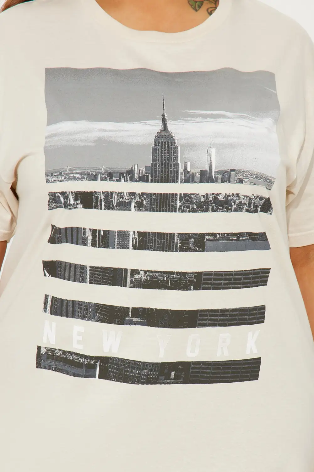Skyline Views NY Tshirt - Cream