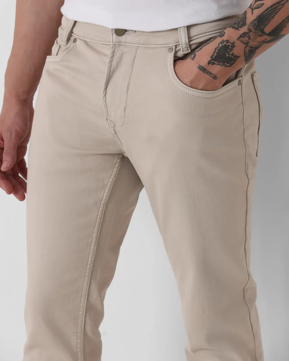 Classic Versatile And Comfortable Straight Stone Jeans