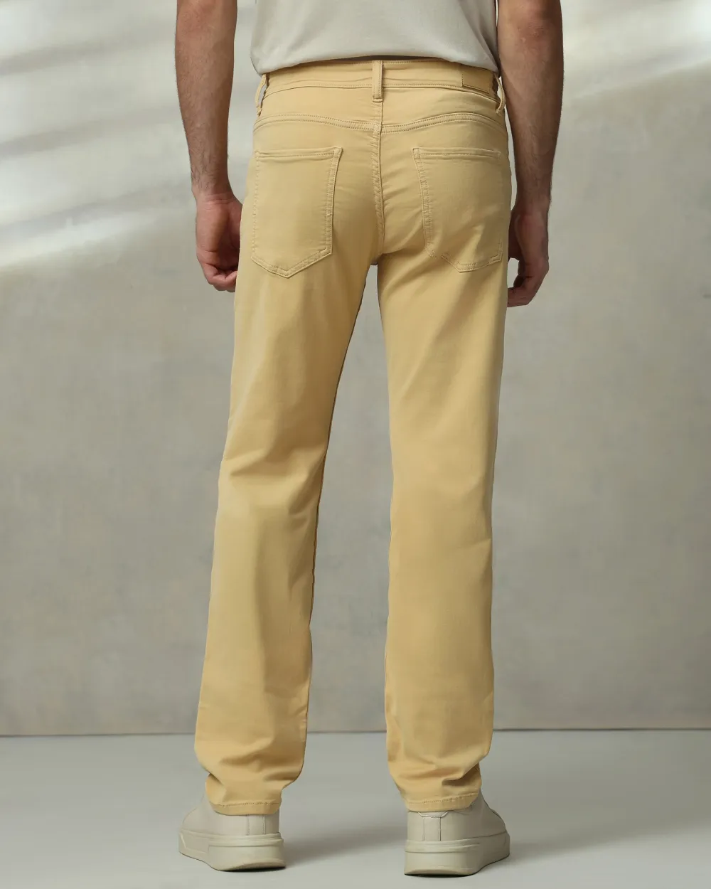Classic Versatile And Comfortable Straight Light Khaki Jeans