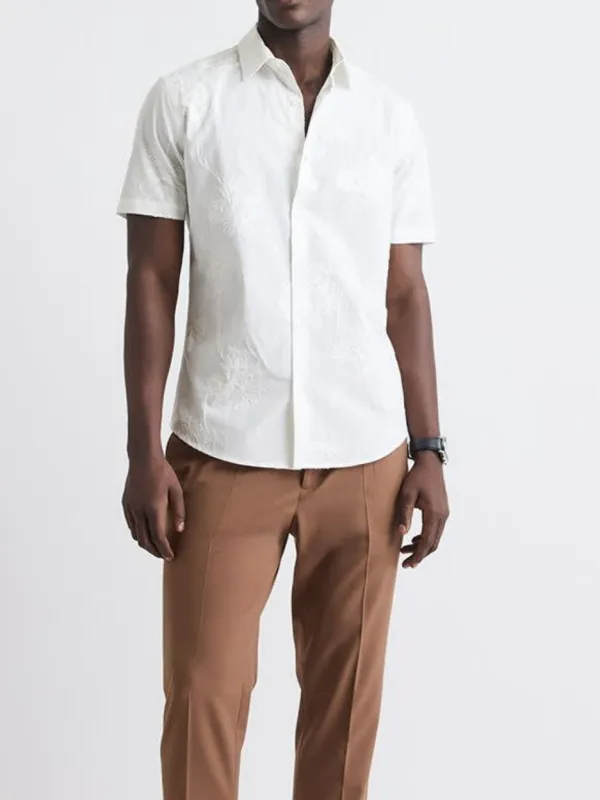 Bright white Tailored-Fit Shirt with Floral Embroideries