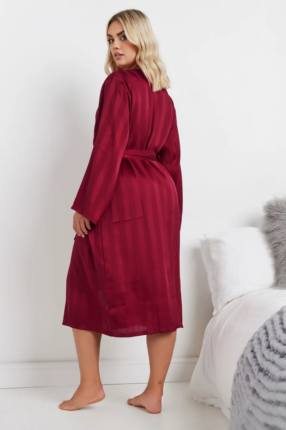 YOURS Curve Red Stripe Jacquard Satin Robe