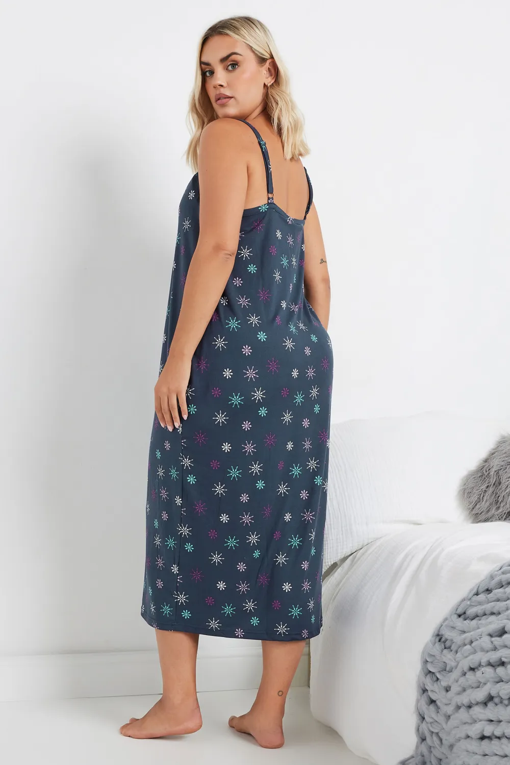 YOURS Curve Blue Snowflake Print Soft Touch Midaxi Chemise