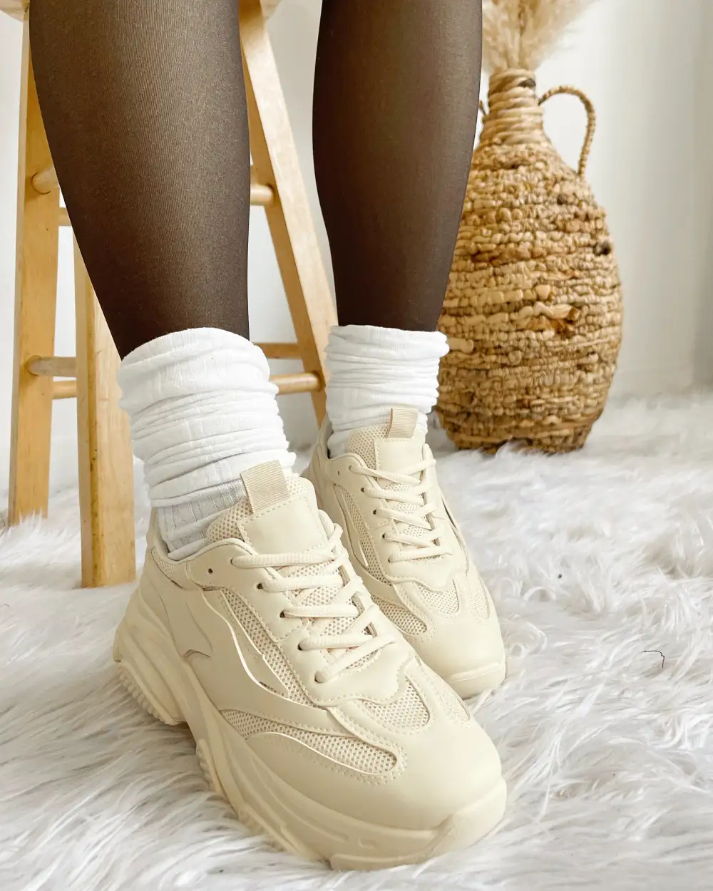 RESTOCKED! 2-IN-1 MINIMALIST THIGH HIGH SOCKS