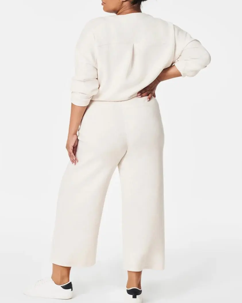 Loose Cropped Wide Leg Pant