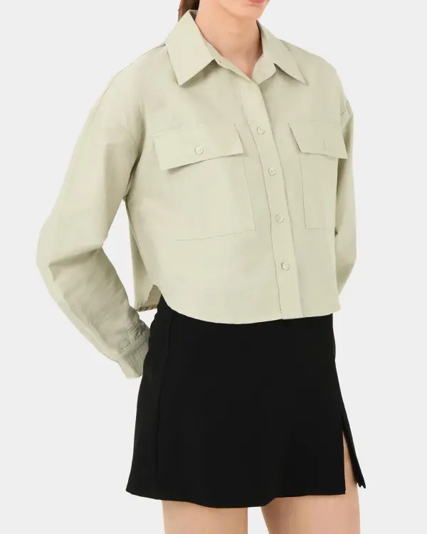 Collared Neckline Crop Pocket Shirt