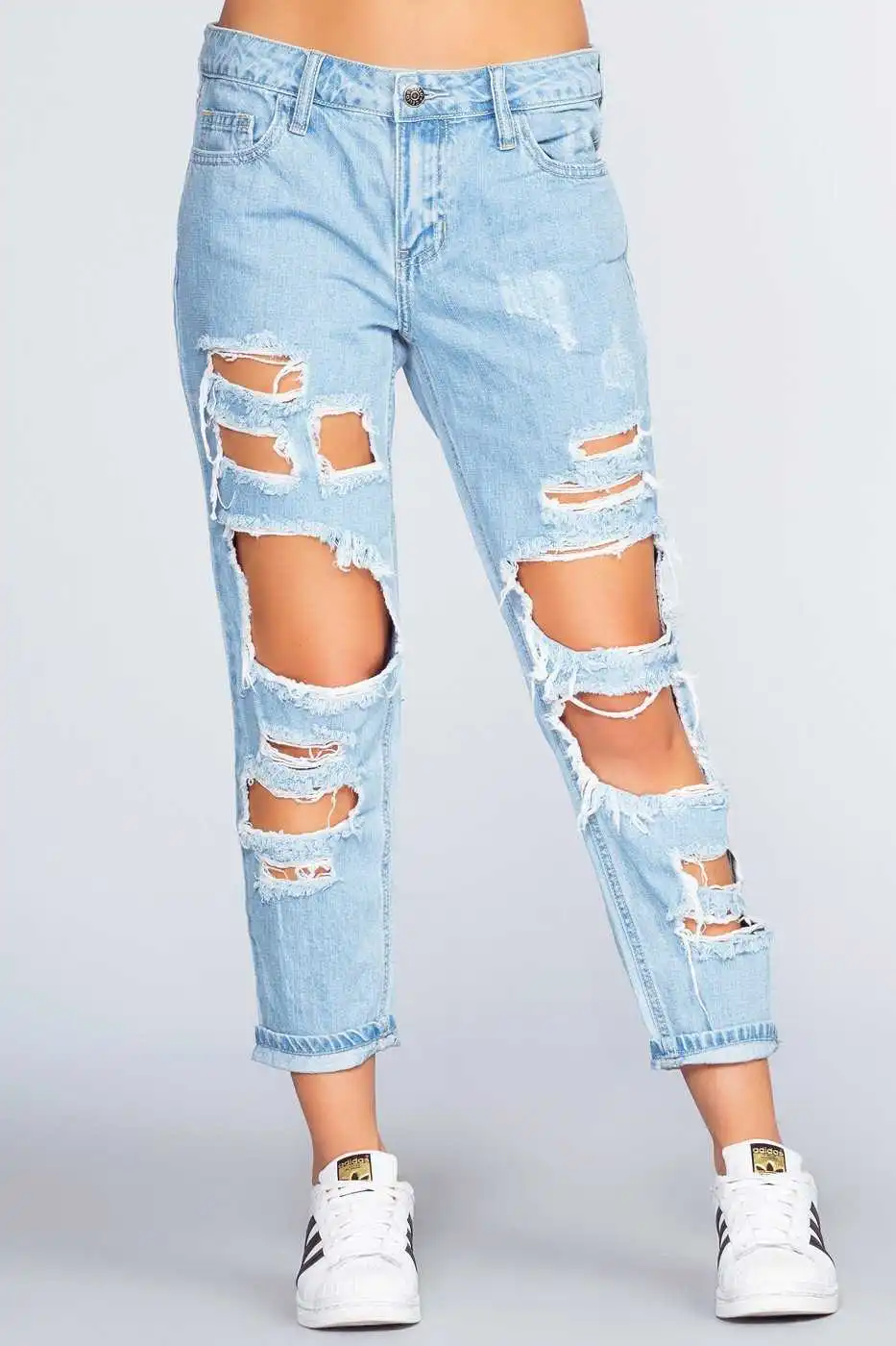 Distressed Boyfriend Jeans - Light