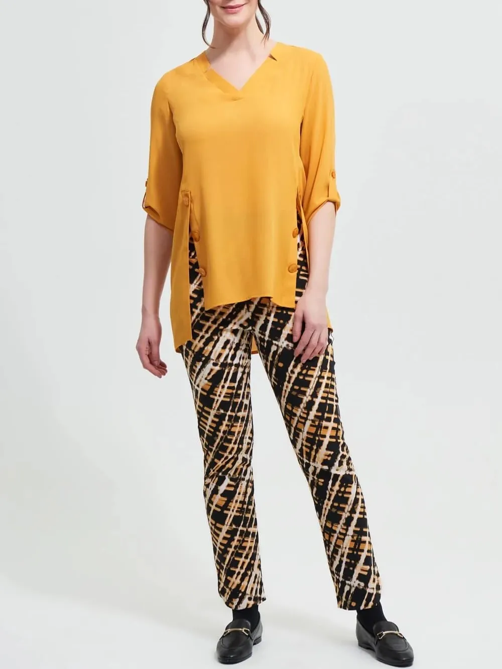 Marigold V - Neck 3/4 - Sleeve Top