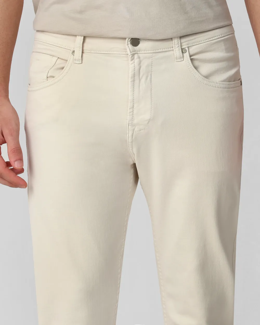 Classic Comfortable Straight Off White  Jeans