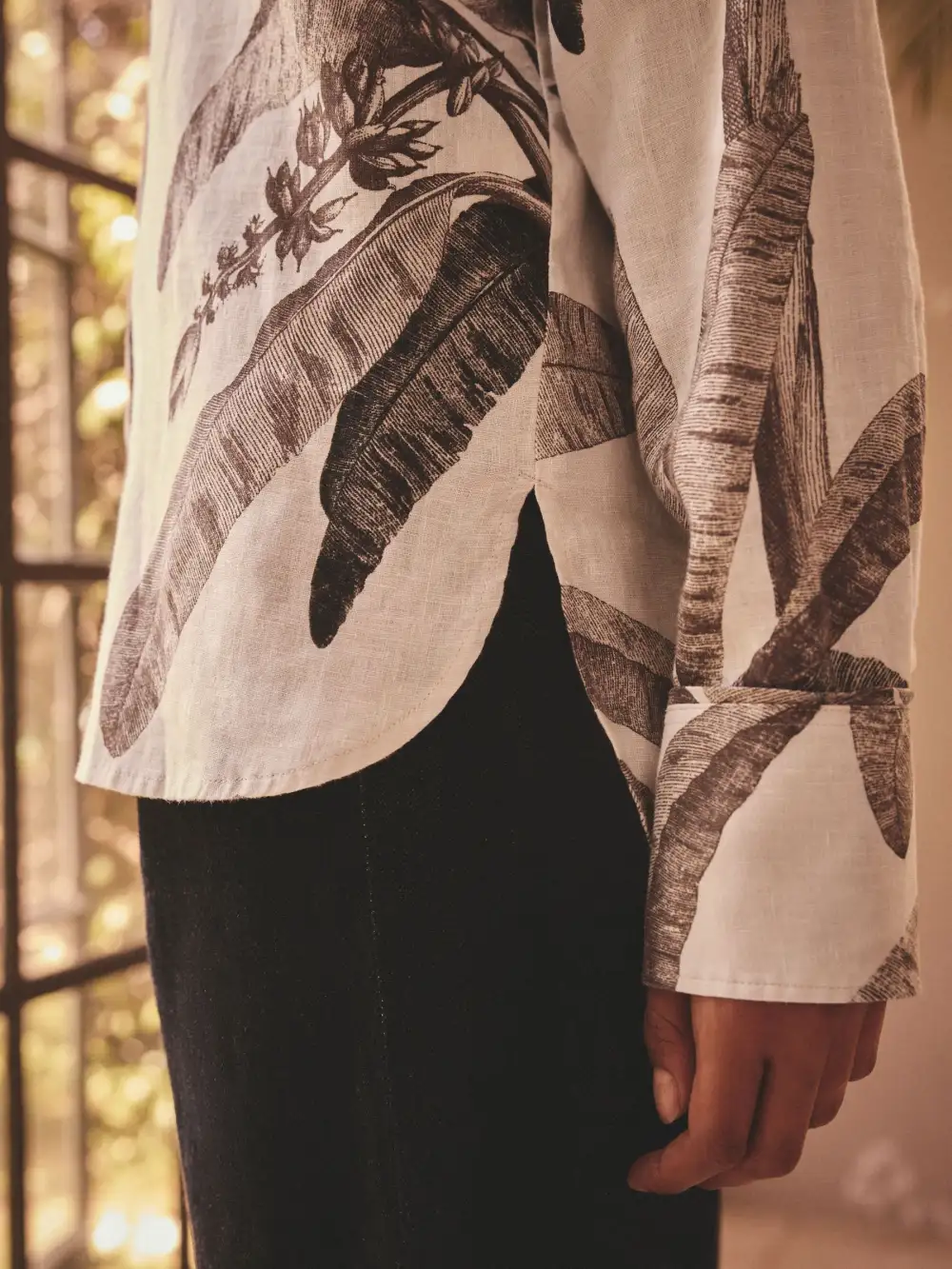 Ecru Palm Print Linen Flat Collar Loose Long Sleeve Shirt