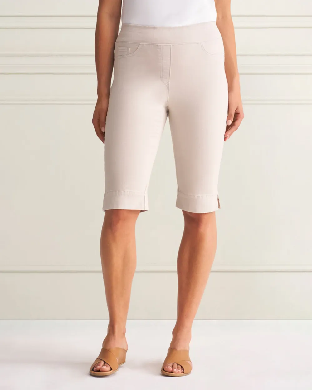 Twill Elastic Waist Knee Length Shorts