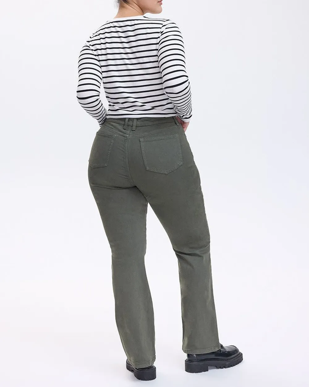 Boot-Leg Mid-Rise Jean