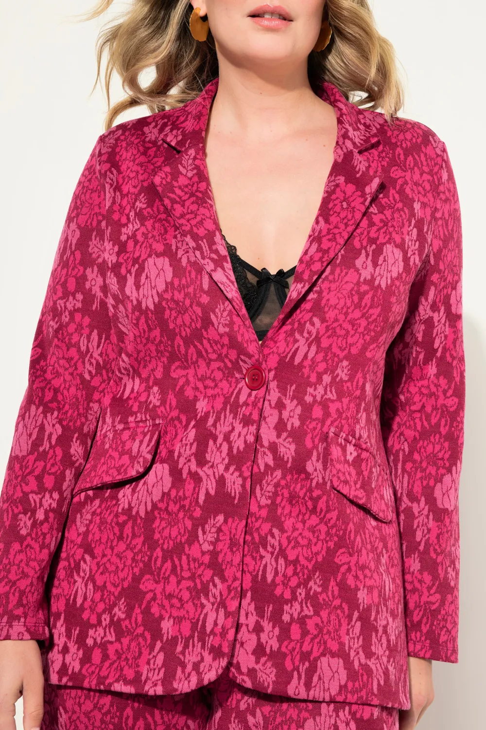 Fitted Flower Patterned Jacket