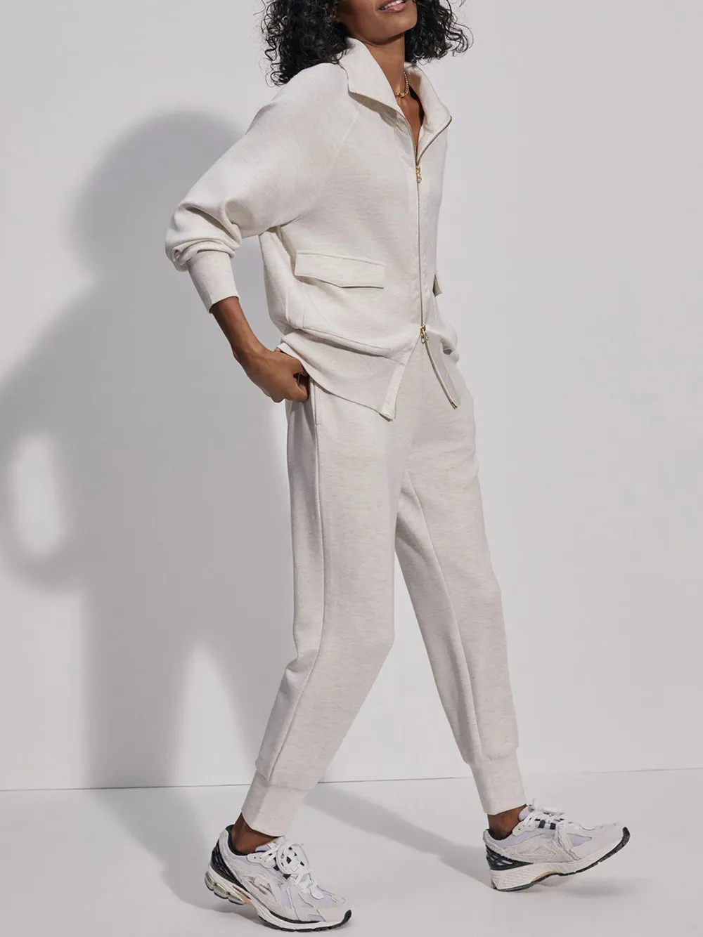 Classic Full-Zip Stand-Collar Pocketed Sweatshirt