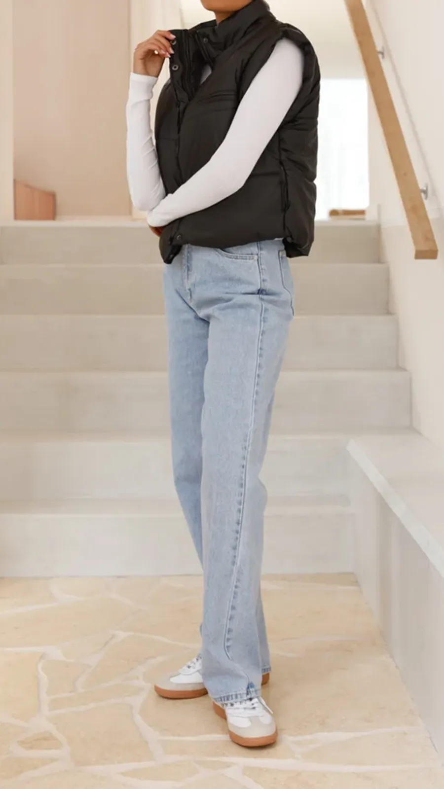 Cropped Puffer Vest - Black