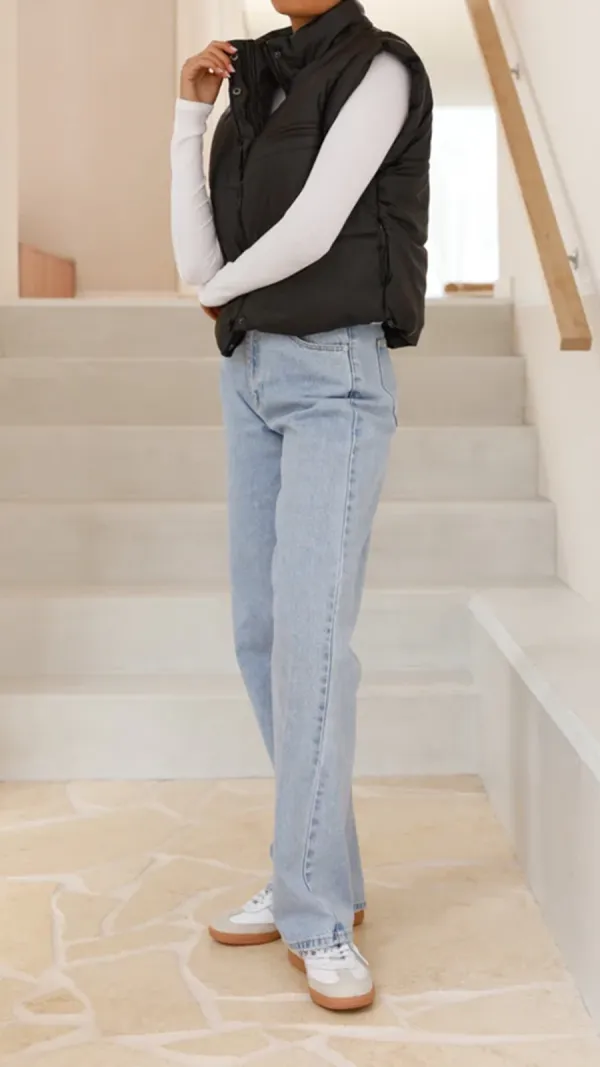 Cropped Puffer Vest - Black