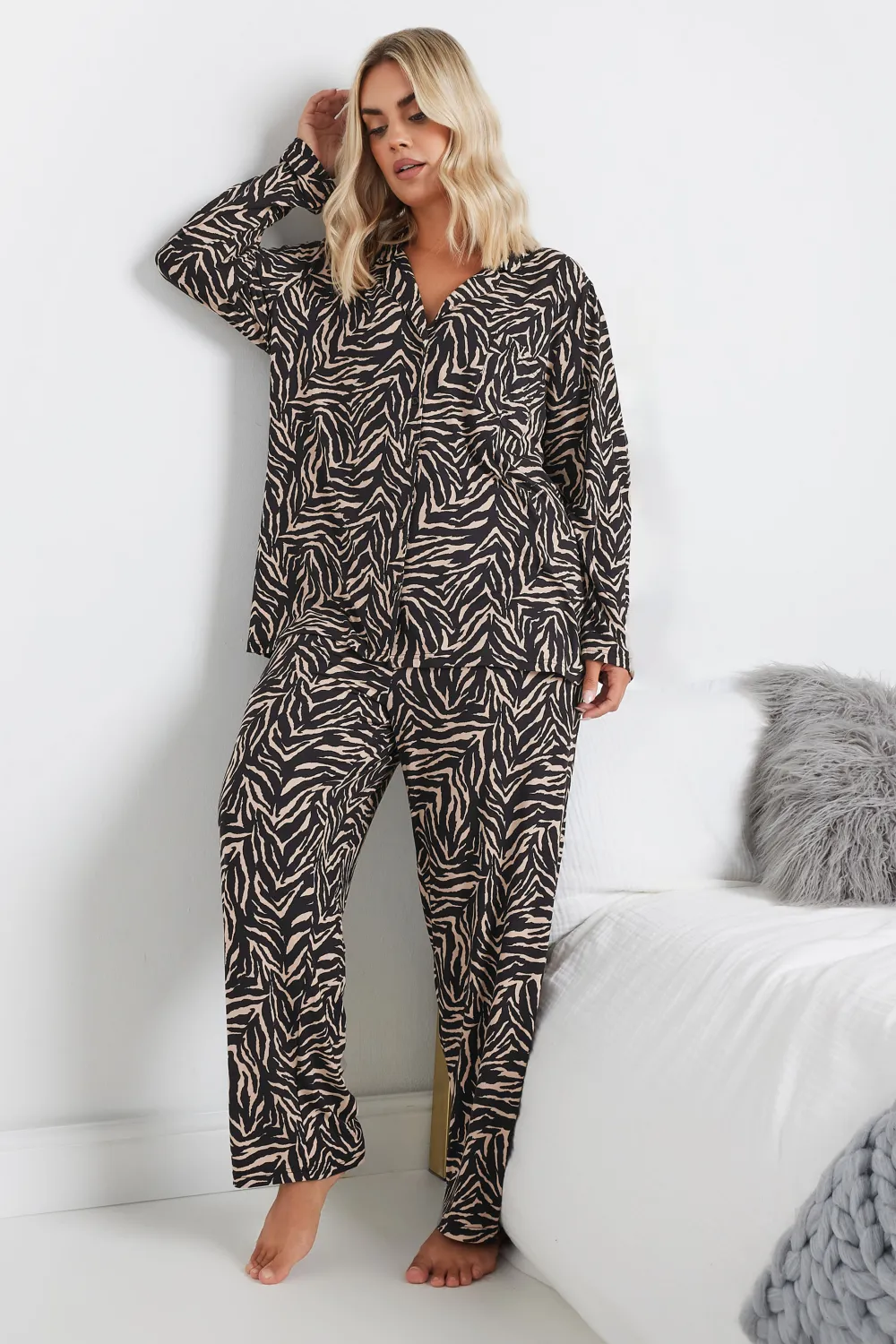 YOURS Curve Red Check Print Soft Touch Pyjama Set